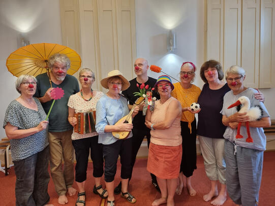 Die Pflegeheimclowns bei der gemeinsamen Fortbildung im Juni 2024